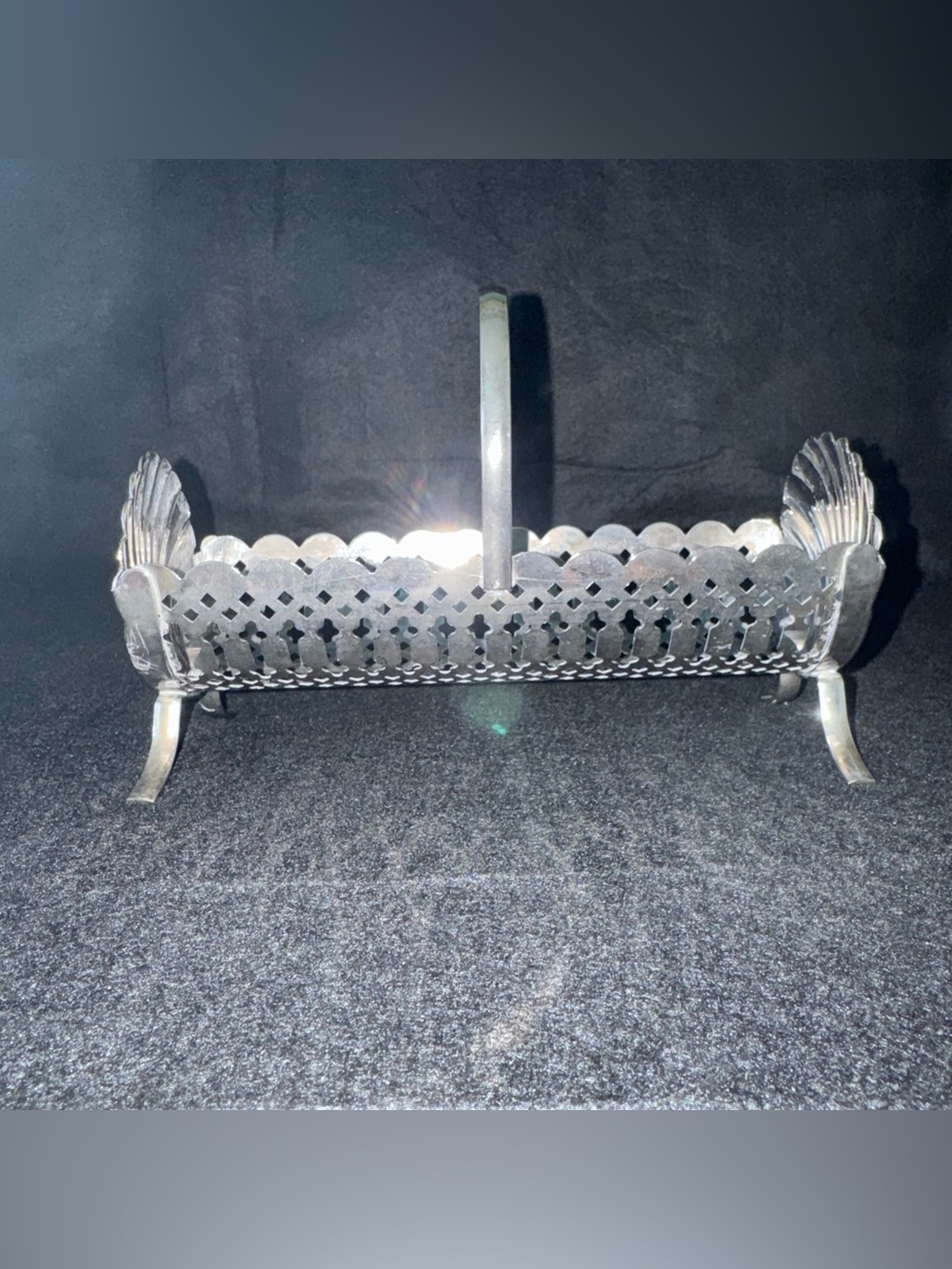 Vintage Leonard Silver Plate Pierced Biscuit Cracker Holder Metal Cradle Basket